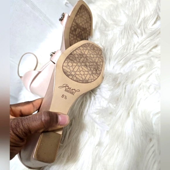 Jewel Badgley Mischka Elegant Wedge Heels Size 8.5 - Picture 7 of 9